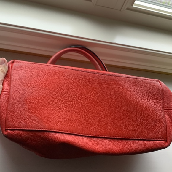 Gorgeous red Kate Spade handbag - Picture 3 of 16